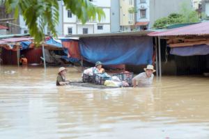 Record Flooding Hits Vietnamese City; Eight Dead in Northern Regions