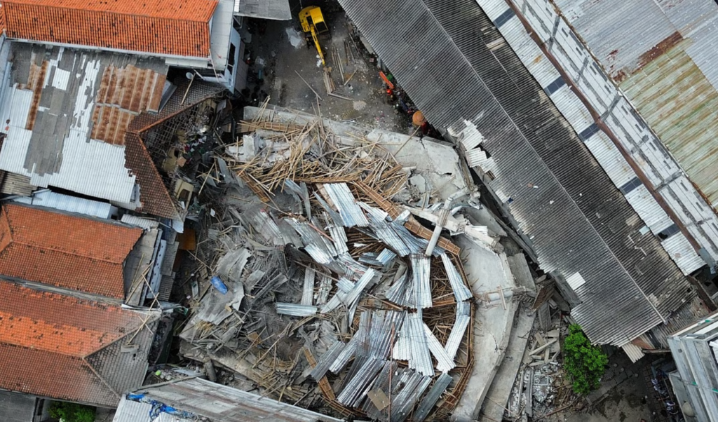 rescuers hunt for 59 trapped under collapsed indonesian school Rescuers Hunt for 59 Trapped Under Collapsed Indonesian School