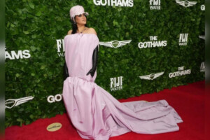 Rihanna Secures Eighth Diamond Single as ‘ANTI’ Turns Ten