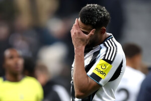 Romero’s Overhead Kick Stuns Newcastle in Jaw-Dropping Finale!