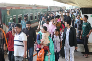 Rush at Kamalapur on Final Working Day
