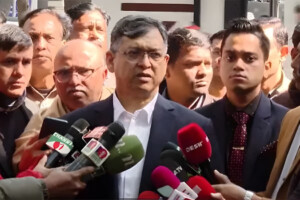 Salahuddin Ahmed Clarifies BNP`s  Position on Rebel Candidates
