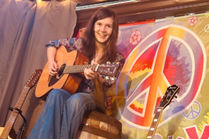 Sandy Skye Netburn’s Debut Album ‘Issues’ Unveils a Bold New Artistic World