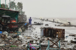 Schools Closed and Flights Cancelled as Typhoon Ragasa Approaches Hong Kong
