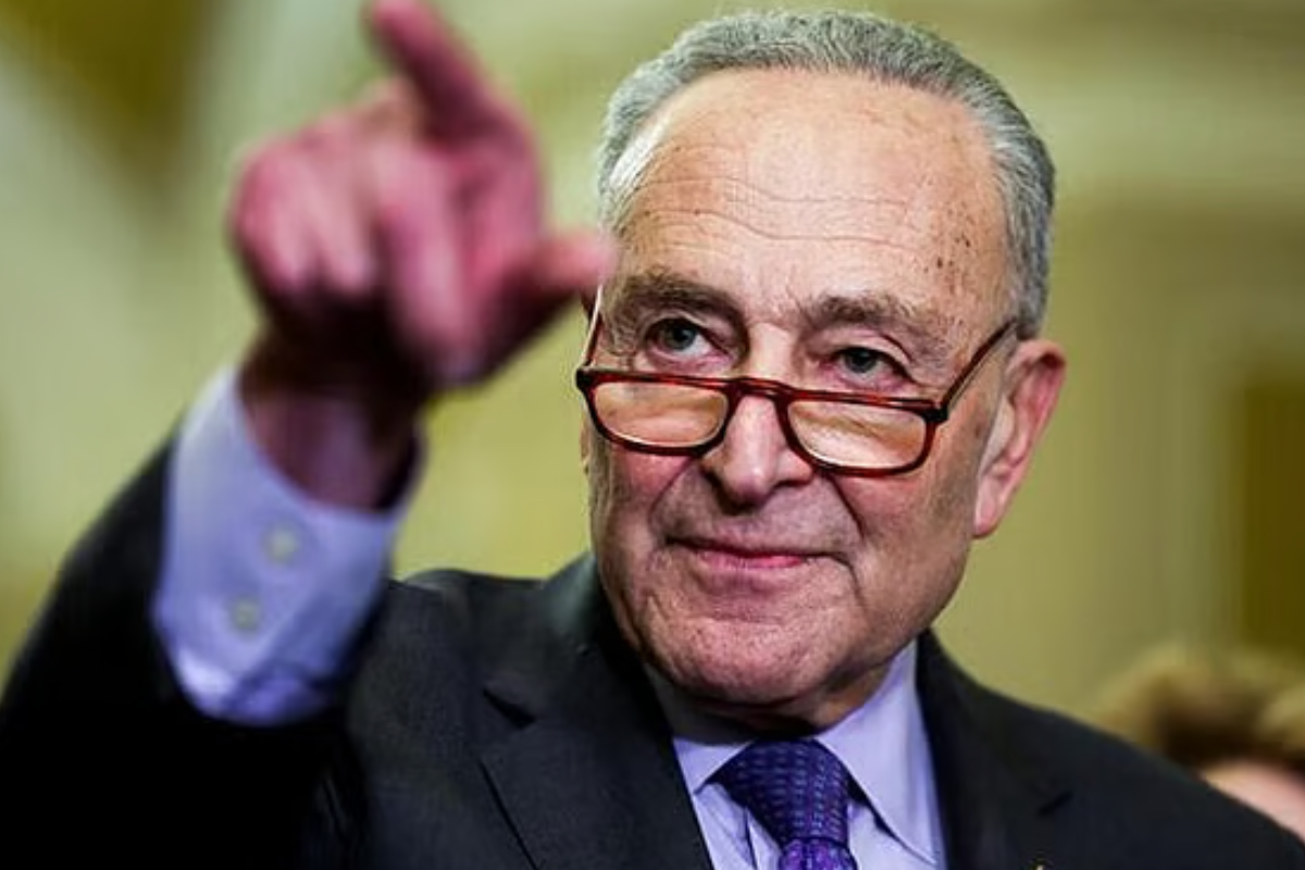 Schumer Blames Trump for US Oil Surge:Senator Chuck Schumer