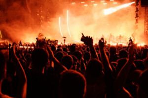 “See You Again! American Superstar Announces First Ever Concert in Scotland”