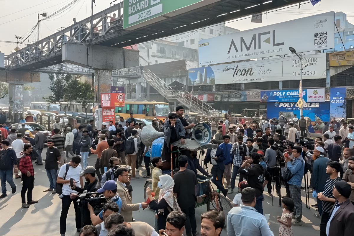 Seven Colleges Students Disrupt Dhaka Traffic