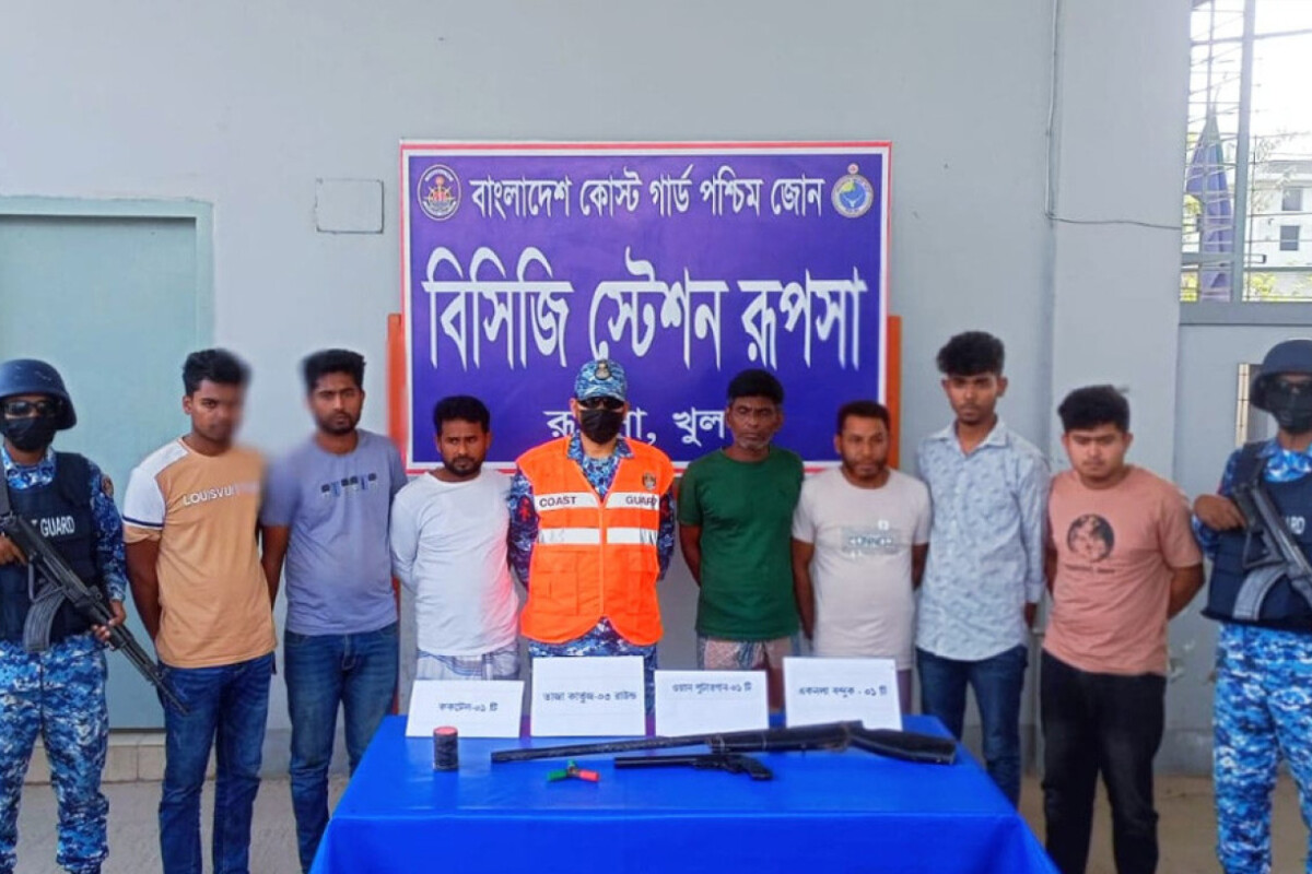 Seven Detained with Weapons in Khulna Raid