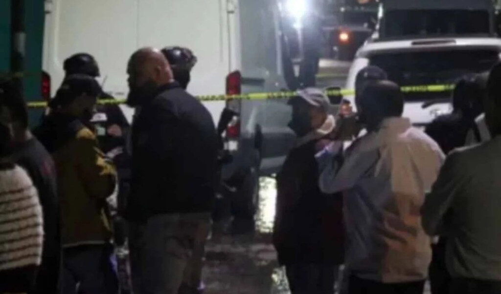 seven killed five injured in armed attack at mexican bar Seven Killed, Five Injured in Armed Attack at Mexican Bar