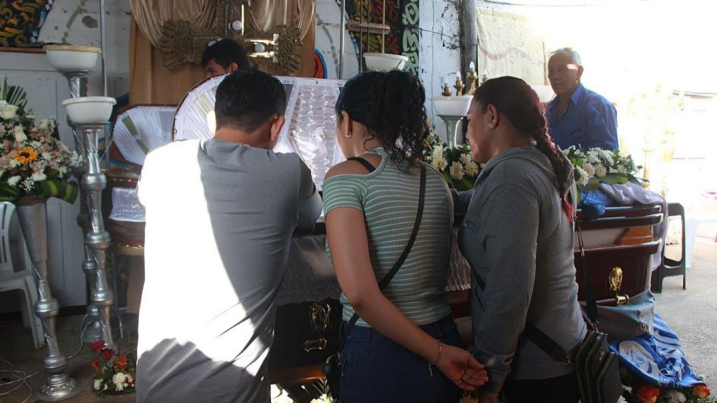 seven killed in ecuador pool hall shooting say police Seven Killed in Ecuador Pool Hall Shooting, Say Police