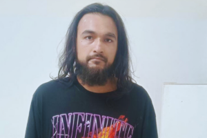 Singer Nobel Released on Bail, Sings in Court