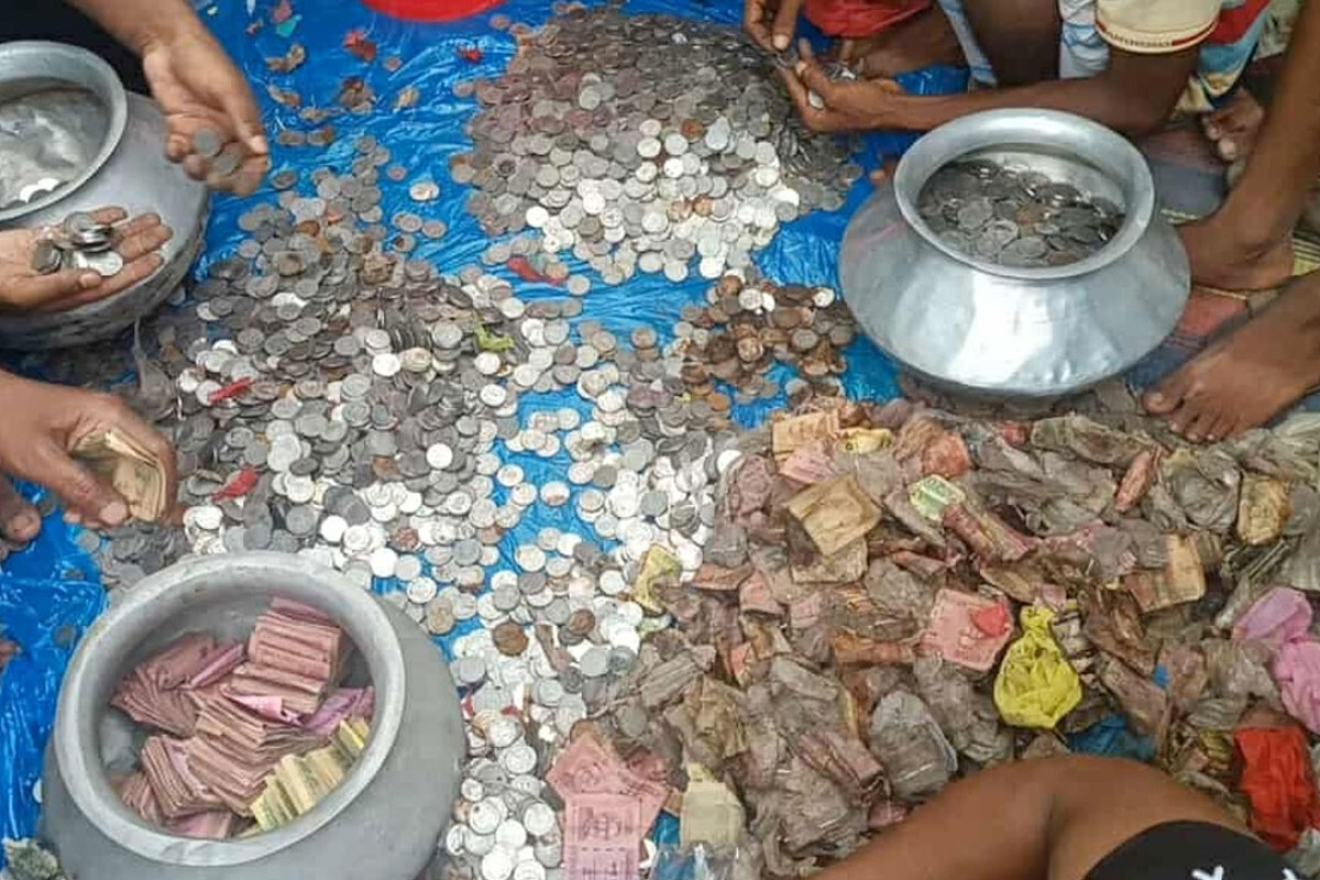 Sirajganj Beggar Who Saved Three Sacks of Money Dies of Cancer