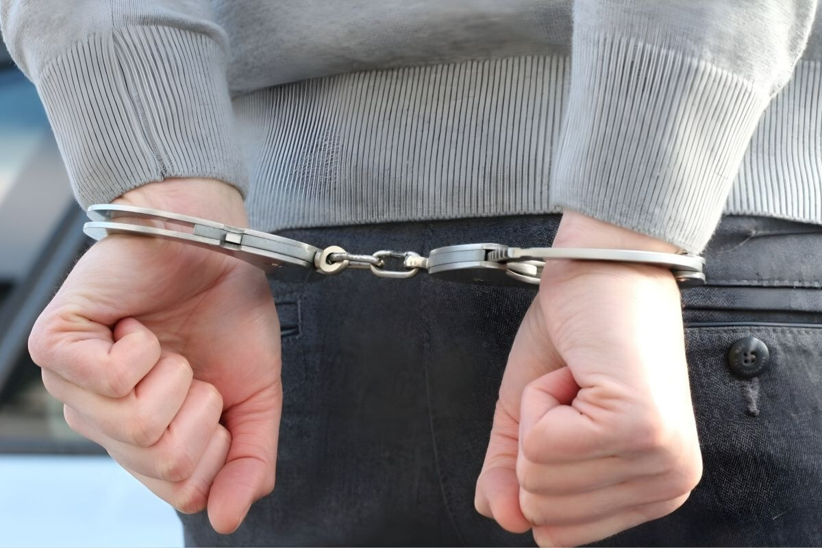 Six Arrested Over Alleged Attack on Police