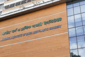 Six of Same Family Burned in Capital After Gas Leak Explosion at Home