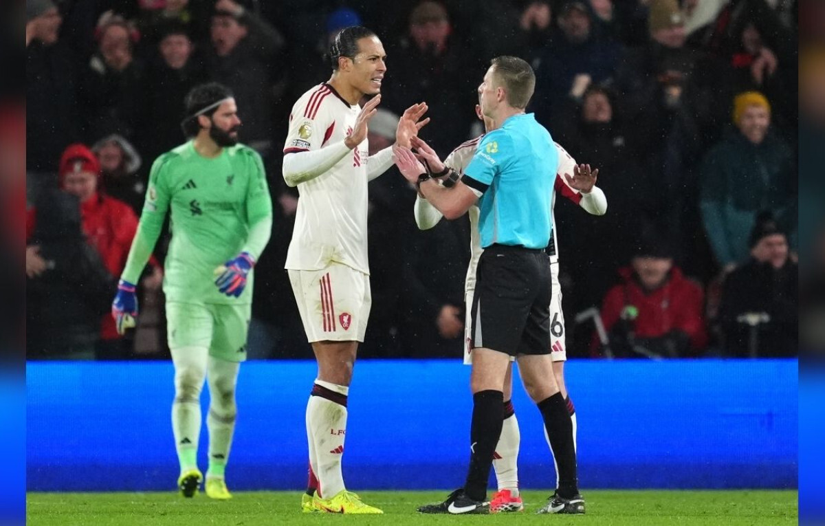 Slot Links PSG Exit to Title Success