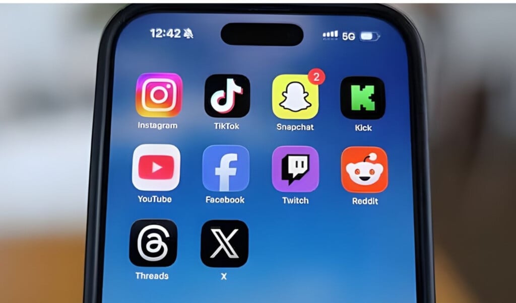 social media giants face court over teen mental health concerns Social Media Giants Face Court Over Teen Mental Health Concerns