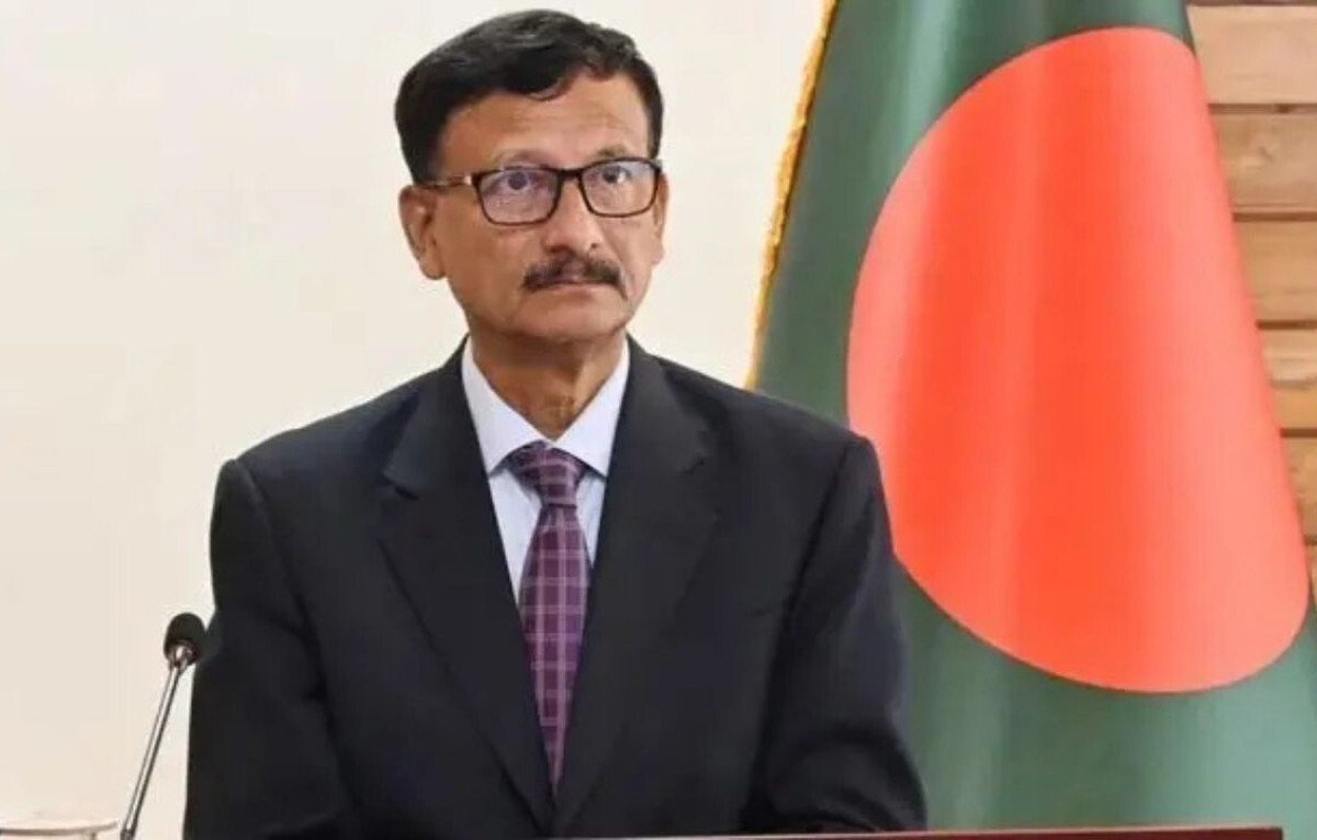 Sovereignty First: Foreign Adviser Dismisses Foreign Criticism