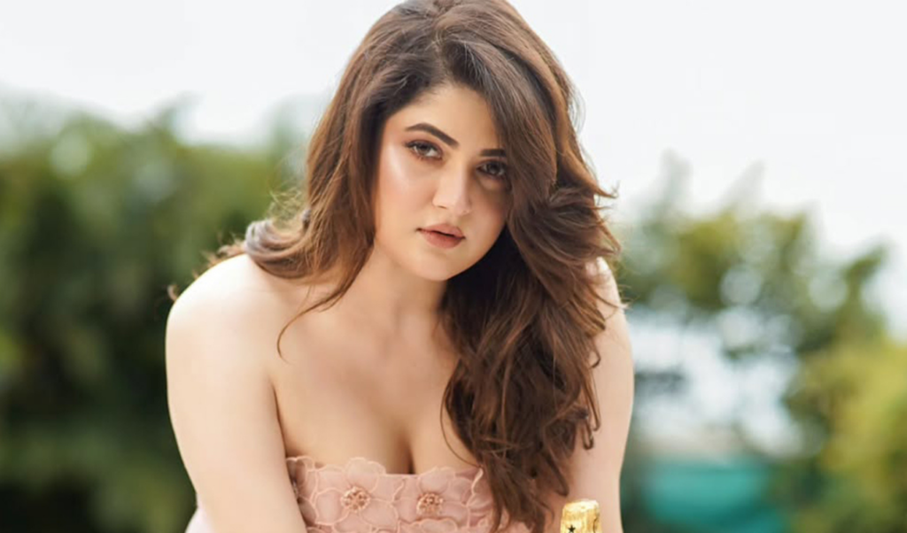 srabanti charms fans with bold look shares secret to happiness Srabanti Charms Fans with Bold Look, Shares Secret to Happiness