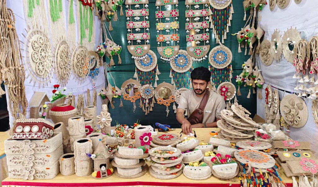 starting with two thousand taka sourav now sells products worth lakhs each month Starting with Two Thousand Taka, Sourav Now Sells Products Worth Lakhs Each Month