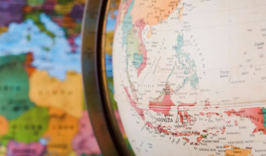 strategic shifts reshape global insurance sector Strategic Shifts Reshape Global Insurance Sector
