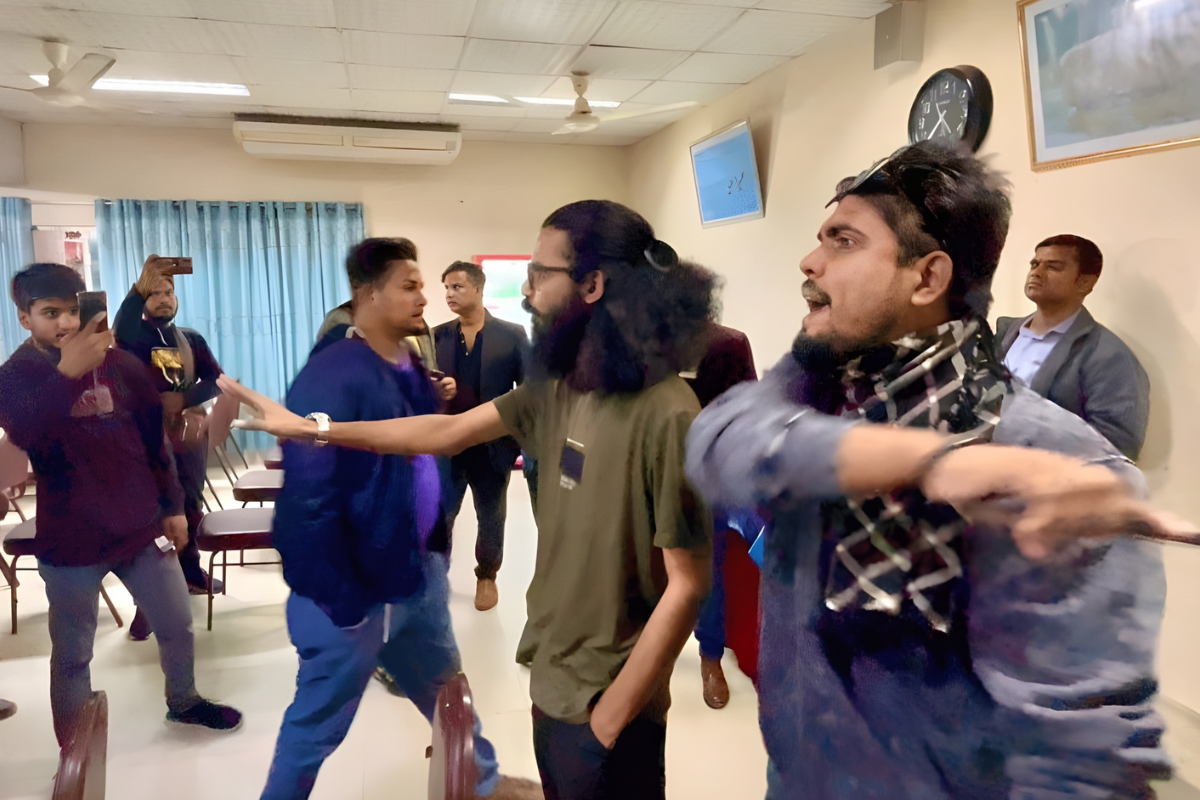 Student leader threatens to lock up journalists if live broadcasts continue