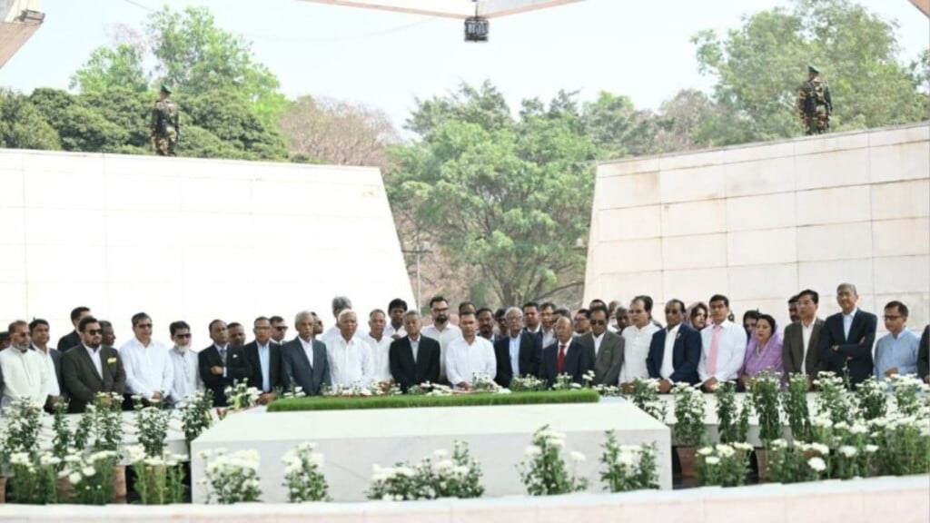 tarique rahman honours national heroes and family legacies Tarique Rahman Honours National Heroes and Family Legacies