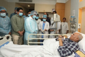 Tarique Rahman Visits Ailing BNP Leader Ruhul Kabir Rizvi