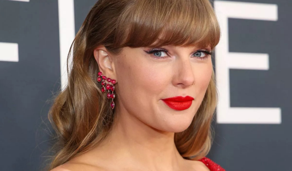 taylor swift films new music video in croydons whitgift shopping centre Taylor Swift Films New Music Video in Croydon’s Whitgift Shopping Centre