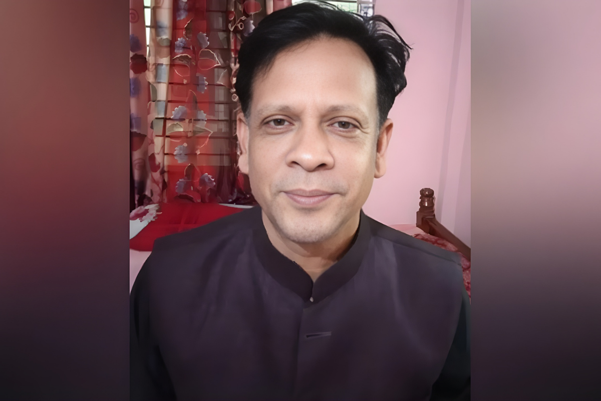 Teacher Accused of Marrying Schoolgirl, First Wife Files Complaint at Police Station