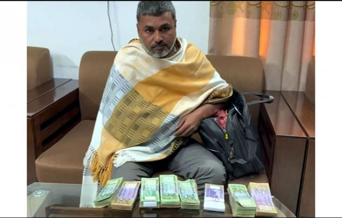 Teacher Apprehended While Attempting Seven Lakh Bribe