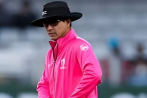Technology Failure or Umpire Masterclass? The Out Decision Splitting the Cricket World