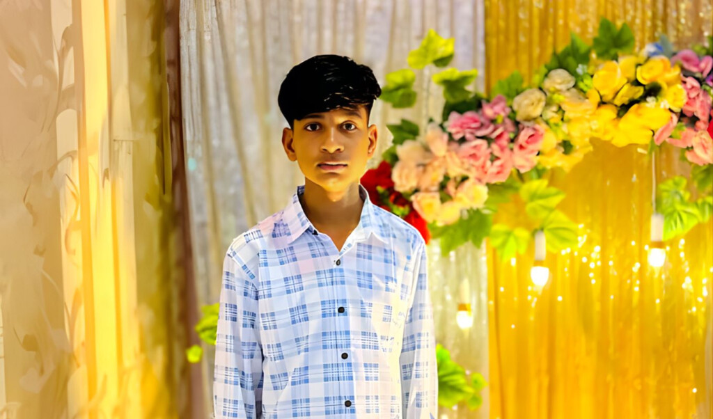 Teenage Rickshaw Driver Killed During Robbery Chase 3 teenage rickshaw driver killed during robbery chase Teenage Rickshaw Driver Killed During Robbery Chase