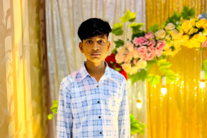 Teenage Rickshaw Driver Killed During Robbery Chase