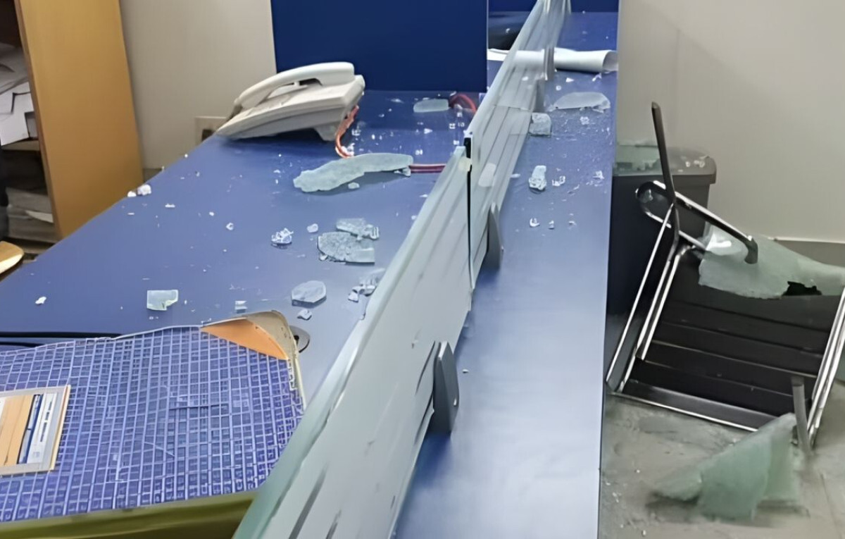 Terror as Armed Mob Ransacks Noakhali Hospital