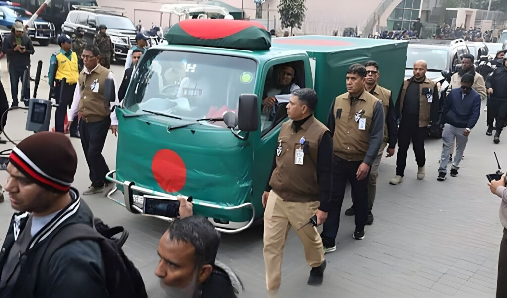 the body of khaleda zia has arrived at the south plaza of the parliament The body of Khaleda Zia has arrived at the South Plaza of the Parliament