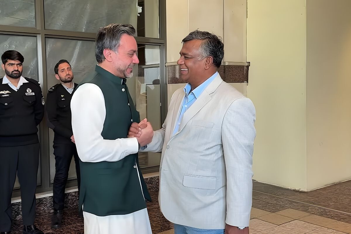 The ICC wants Bangladesh to support persuading Pakistan.