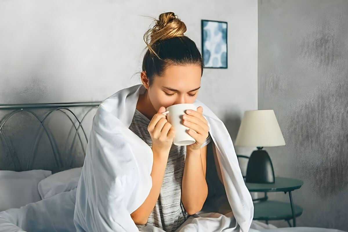 The Risks of Drinking Tea Immediately Upon Waking Up