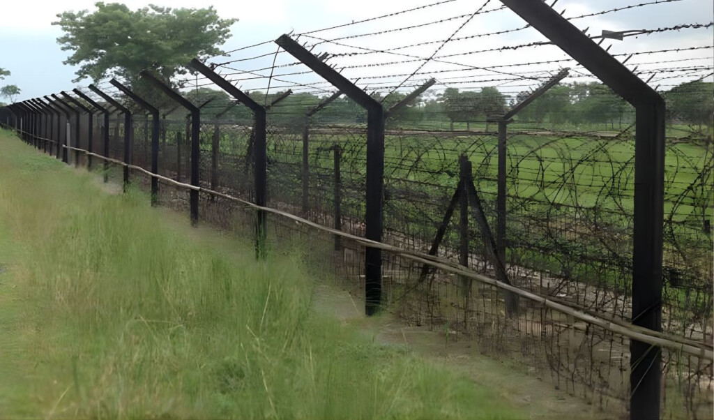 the trafficking of arms and explosives shows no sign of abating heightening the risk of bloodshed The trafficking of arms and explosives shows no sign of abating, heightening the risk of bloodshed