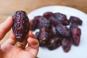 The Winter Superfood: Essential Benefits of Daily Dates