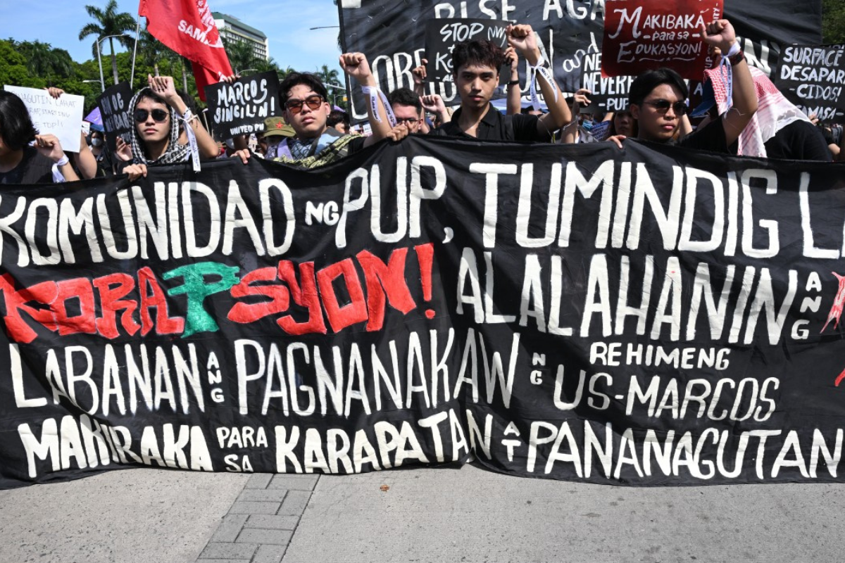 Thousands Take to the Streets as Philippines Protests Flood Control Fraud