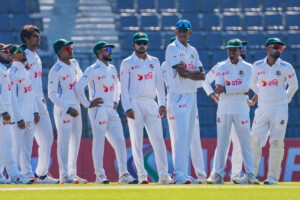 Three Drops in Three Overs Leave Bangladesh Wilting Under the Sun