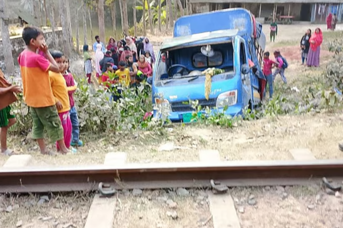 Three Workers Killed After Pickup Hits Train In Faridpur