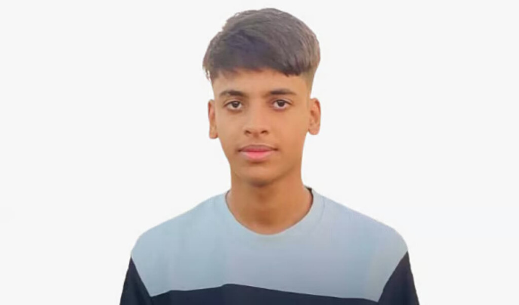 throat slitted body of a tenth grade student found from pond in rangunia Throat-Slitted Body Of A Tenth-Grade Student Found from Pond in Rangunia
