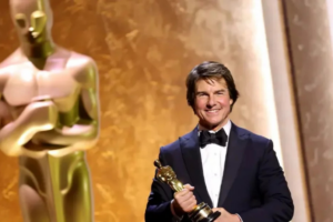 Tom Cruise Receives Honorary Oscar