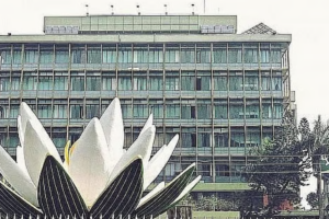 Top Officials of Bangladesh Bank and BSEC Can Now Become Bank MDs