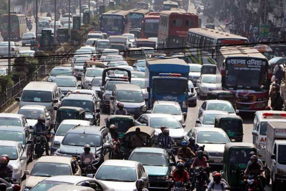 Traffic Woes in Fulbari Due to Lack of Bus Terminal