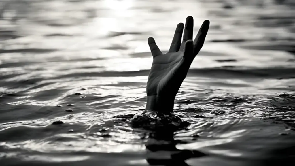 tragic drowning two children lose their lives in lakshmipur Tragic Drowning: Two Children Lose Their Lives in Lakshmipur