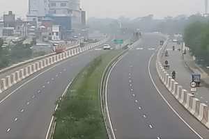 Two Businessmen Slashed and 4 Lakh Taka Stolen on Shibchar Expressway