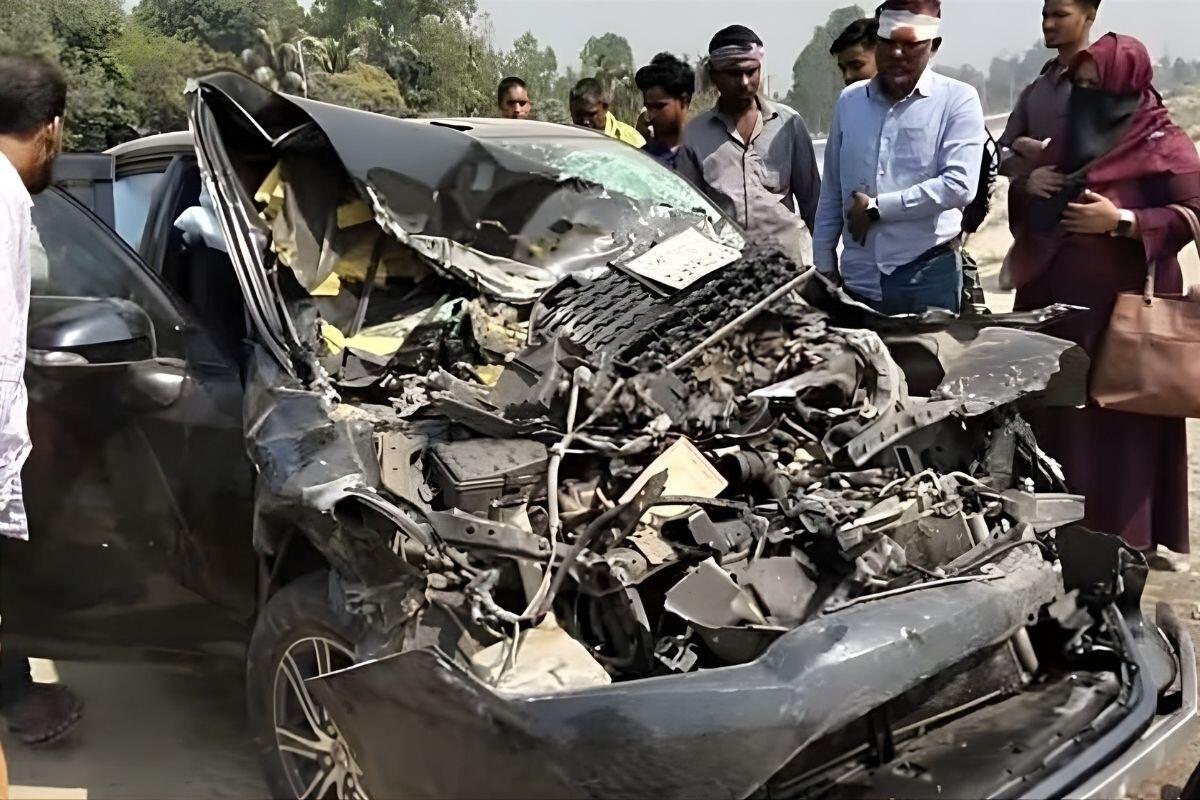 Two Killed in Tangail Van Collision
