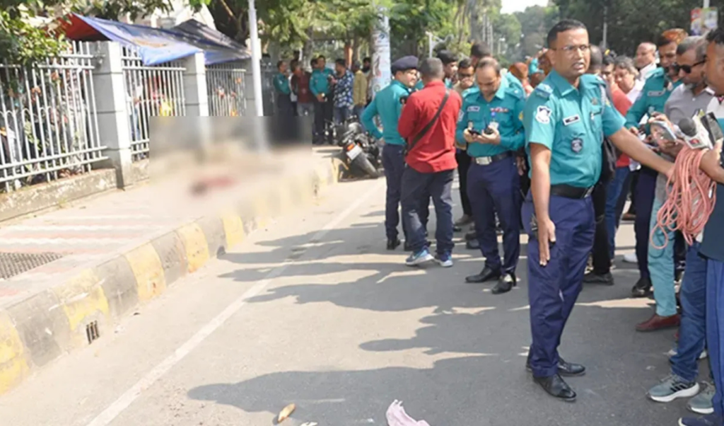 two killed outside khulna court video footage shows attack Two Killed Outside Khulna Court, Video Footage Shows Attack